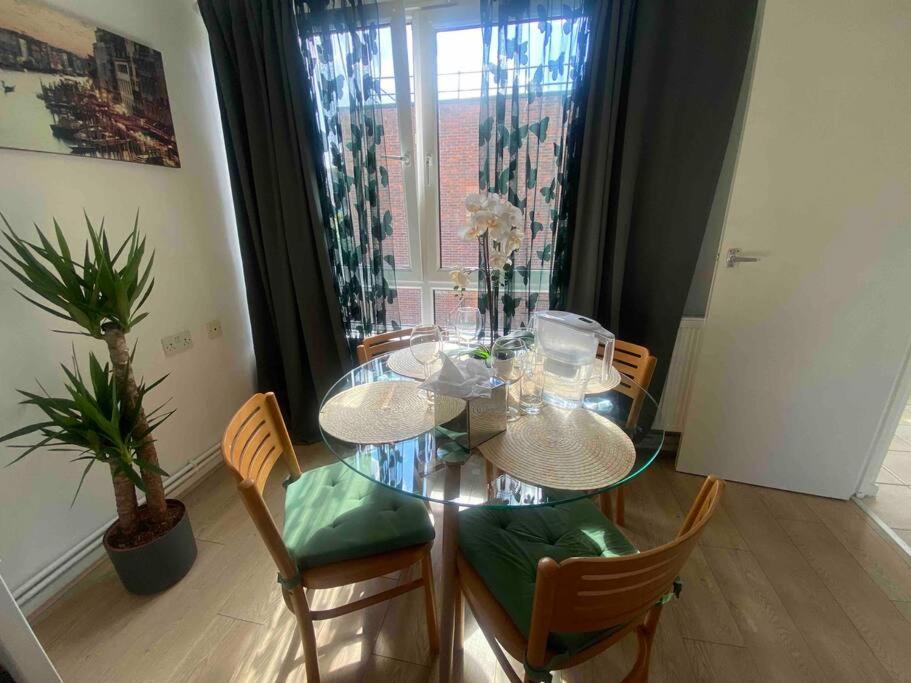 Apt 2/4People Archway/Holloway لندن المظهر الخارجي الصورة